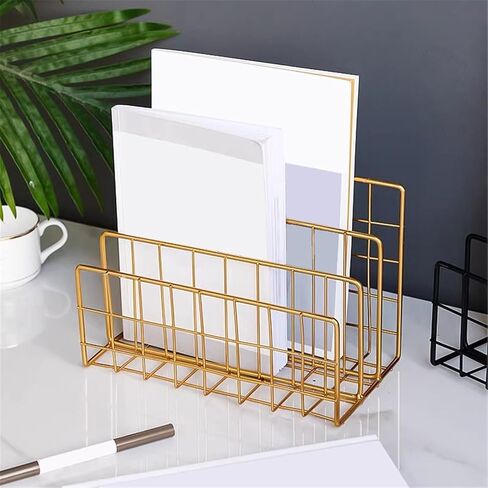 Bookshelf Nordic Luxury Iron Bookshelf Creative Minimalist Office Organizing Storage Rack for Living Room Home Office in Kuwait