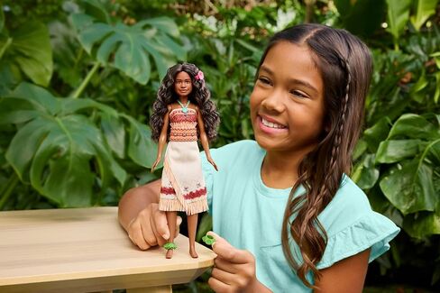 Mattel Disney Toys, Moana Doll with Removable Fashion, Wavy Hair & 4 Accessories, Posable & Collectible, Inspired by Live Action Movie in Kuwait