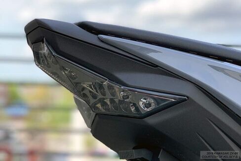 عدسة دخان لأضواء خلفية LED متتابعة متكاملة لـ 2019-2023 Kawasaki Ninja ZX-6R 636 (لا تعمل على أكثر من 24 طرازًا) in Kuwait