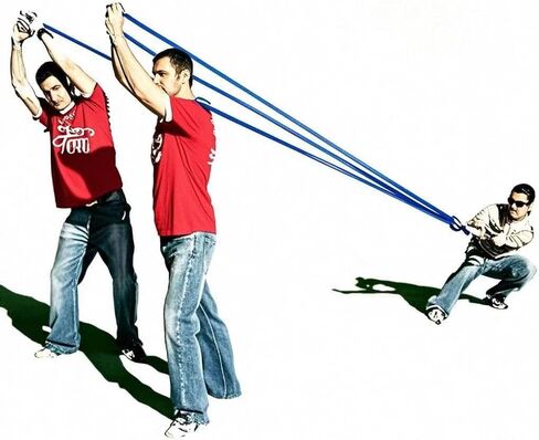 Water Balloons Launcher 500 Yard Toys 3 Person T Shirt Launcher Slingshot Water Ballons, The Heavy Duty Football Potato Launcher Giant Sling shots for Adults in Saudi Arabia