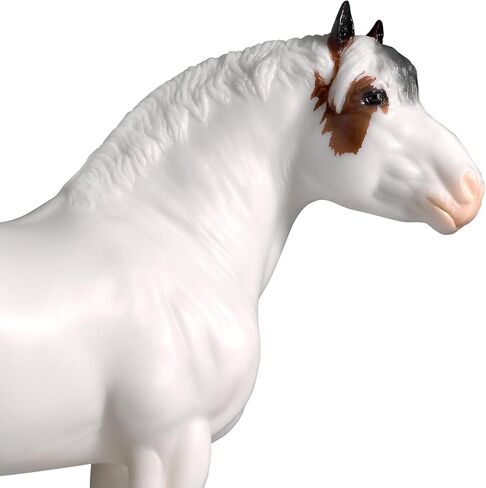 Breyer Horses Traditional Series | Legend | Kentucky Horse Park Mounted Police Horse | Horse Figurine | 11.25" L x 9" H | Model #1884 in Saudi Arabia