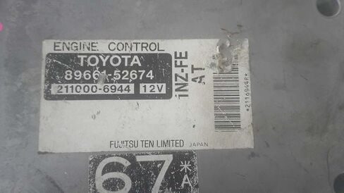 Engine ECM Electronic Control Module Fits 01 Compatible with Toyota Echo 89661-52674 8966152674 in Kuwait