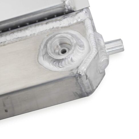 3 Row Aluminum Radiator+Shroud+Fan Compatible with 1996-2005 2004 Chevy S10 Blazer 4.3L V6 in Saudi Arabia