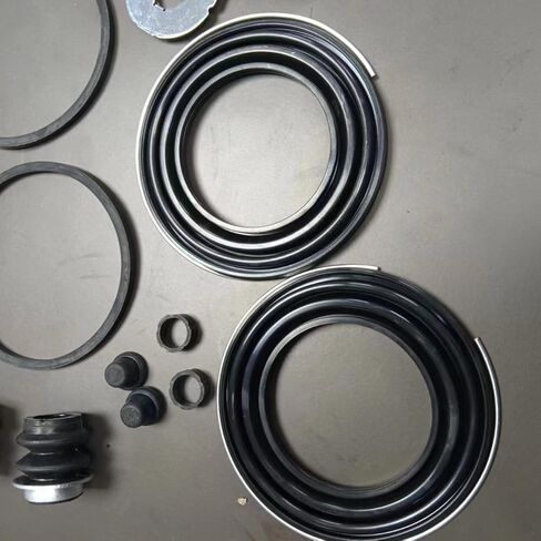FRONT DISC BRAKE CYLINDER REPAIR KIT 04478-30260 0447830260, Compatible with GRS18#GRX12#GRS202JAVE30GSE30 in Saudi Arabia