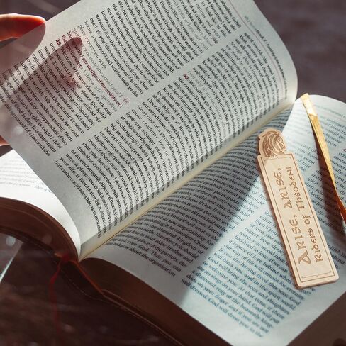 علامات "سيد الخواتم" المرجعية المميزة، علامات كتب خشبية محفورة لمحبي تولكين وإكسسوارات القراءة ذات الطابع الكتابي in Kuwait