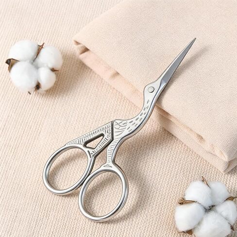 Crane-Shaped Embroidery Scissors – Stainless Steel Small Sewing Scissors with Sharp Blades, 3.7 Inch Compact Craft Scissors for Needlework, Quilting, and Thread Cutting in Saudi Arabia