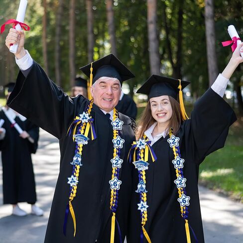 Graduation Leis 2026، Graduation Money Lei 2026 مع 8 رقع لامعة مصنوعة يدويًا من شريط مضفر مصنوع يدويًا لتزيين حفلات التخرج وعناصر أفكار (أزرق وذهبي) in Kuwait