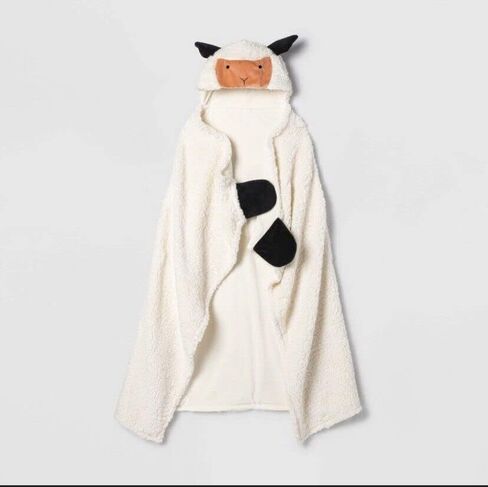Pillowfort™ Hooded Blanket Various Styles (Lamb, Cream) in Saudi Arabia