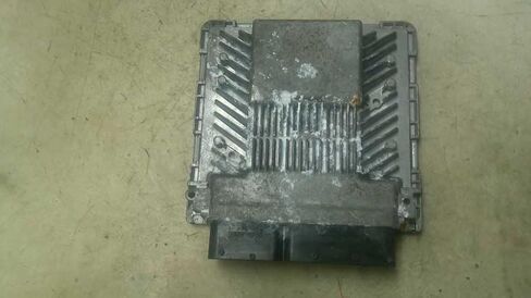وحدة التحكم في المحرك ECM 3.2L تناسب 06-08 متوافقة مع Audi A6 4F2 910 559 B 4F2910559B in Kuwait