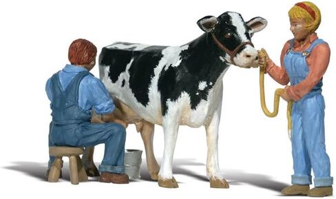 Woodland Scenics G Scale Scenic Accents Figures/People Milkin' Ol Bessie in Kuwait