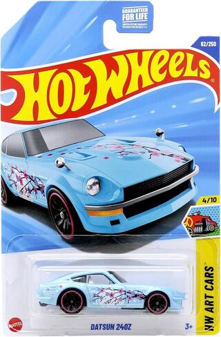 سيارة هوت ويلز داتسون 240Z داي كاست 62/250، سلسلة سيارات HW Art، أزرق فاتح مع تصميم زهرة الكرز، 4/10 in Kuwait