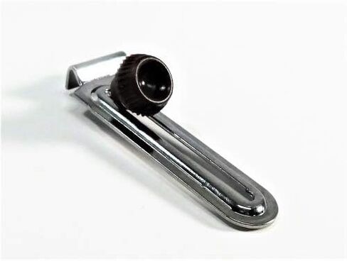 ID: 55415. New Generic Seam/Cloth Guide w/Mounting Screw, Compatible w/Singer Featherweight 221-222, Plus 301 Sewing Machines in Saudi Arabia