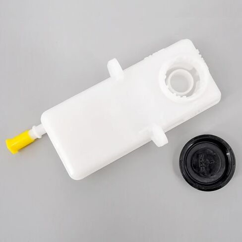0204224574 463588 Brake Fluid Reservoir For Peugeot 307 308 408 for Citroen Triumphant Sega C4 2004-2010 distintivo in Kuwait
