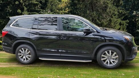 IKON MOTORSPORTS، لوحة الجري متوافقة مع 2016-2022 Honda Pilot، طراز V2 باللون الأسود مع زوج من قضبان Nerf الجانبية للسائق من الكروم والألمنيوم وABS، 2017 2018 2019 2020 in Kuwait