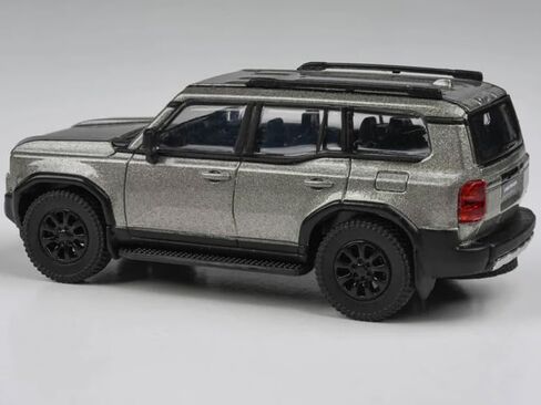 Paragon Models 2024 250 Prado Meteor Shower Silver Metallic 1/64 Diecast Model Car PA-55746 in Kuwait