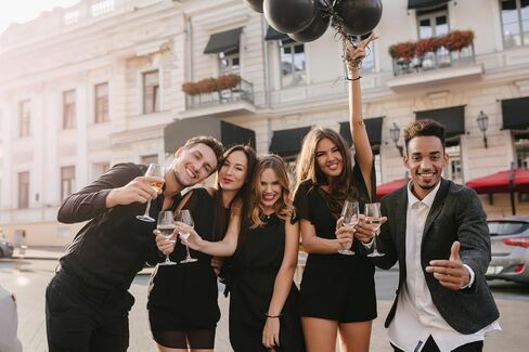 سوار التخرج 2024 سوار الحجر الطبيعي هدايا التخرج لها / له فئة 2024 أساور التخرج كلية المدرسة الثانوية هدايا التخرج لصديق ابن ابنة فتاة in Kuwait