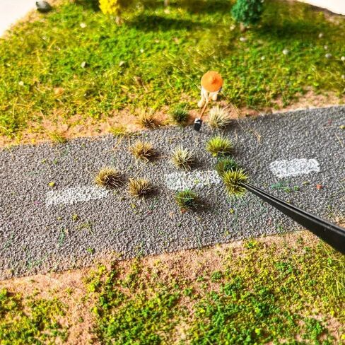 208 PCS Static Grass Tuft Diorama Supplies, Miniature Landscape Scenery for Railway Terrain, Multi-Scale Forest Basing Material, Greenery Kit in Kuwait