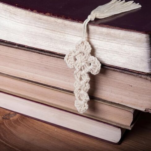 Resurhang 6 Pcs Crocheted Cross Bookmark with Tassels Christian Bible Bookmark for Women Religious Church Gifts Bible Accessories Page Marker Supplies for Easter Book Lover Church Read Group in Kuwait
