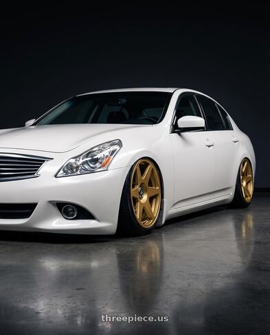 fifteen52 - Tarmac EVO 19x8.5 5x114.3/5x120 35mm ET 73.1mm Center Bore Gloss Gold Wheel (STTGG-98554+35) in Saudi Arabia