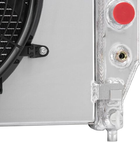 3 Row Core Radiator+Shroud Fan Fit for 2005-2013 Chevy Corvette C6 6.0L 6.2L 7.0L V8 Engines/ 2003-2006 Chevy SSR With Saab 9-7x V8 Engines in Kuwait