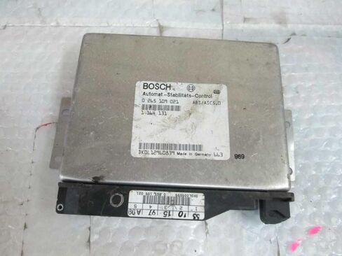 Engine ECM Control Module Fits 96-98 Compatible with BMW 540i 740i 1 164 131 1164131 in Kuwait