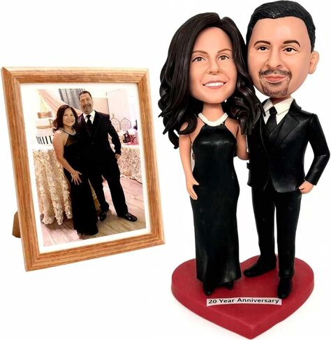 Custom Bobble-Heads Figurine Customized Doll, A Couple Holding Hands Custom Bobble Head, Bobble Head Figures Handmade Personalized Sculpture Gift for Couple in Saudi Arabia