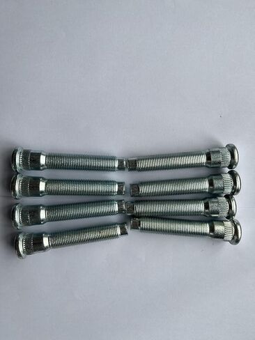 8pcs 9/16-18 Rear Serrated Wheel Lug Stud Bolts 610-303 3.28 in. UHL Replacement for 1985-2004 Ford F-250, 85-97 F-350, 87-04 E-350 Econoline, 00-04 E-450 in Saudi Arabia
