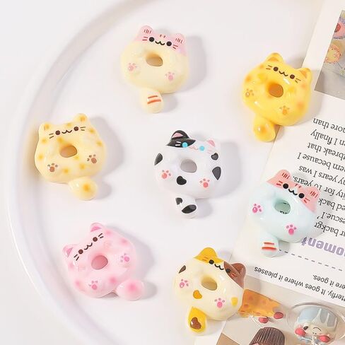مجموعة 70 قطعة من حليات السلايم اللطيفة - 7 أنماط لامعة على شكل كعكة الدونات والقطط Kawaii السائبة من الراتنج للمجوهرات DIY وسلاسل المفاتيح وحالات الهاتف والزخارف الحرفية وديكور سجل القصاصات (ملونة) in Kuwait