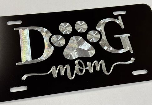 لوحة ترخيص أمامية من الألومنيوم محفورة بالألماس وعلامة سيارة Dog Mom in Kuwait