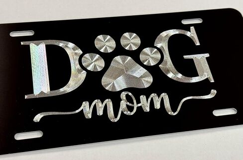 لوحة ترخيص أمامية من الألومنيوم محفورة بالألماس وعلامة سيارة Dog Mom in Kuwait