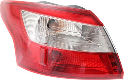 جانب السائق Garage-Pro، ضوء خلفي خارجي متوافق مع مجموعة Ford Focus 2012-2014، سيدان in Kuwait