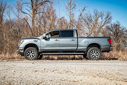 Rough Country 2" Billet Aluminum Lift Leveling Kit for 2016-2024 Titan XD - 868 in Kuwait