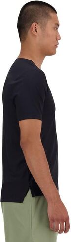 New Balance Men's Athletics Jacquard T-Shirt in Saudi Arabia