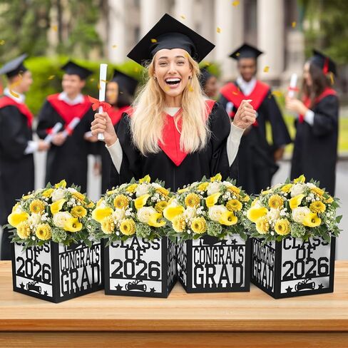 صناديق القطع المركزية لطاولة التخرج 2026 Congrats Grad Decor School College ديكورات التخرج فئة 2026 قطع مركزية للطاولة لمستلزمات تزيين الحفلات ذات موضوع التخرج، مجموعة من 4 (أسود) in Kuwait