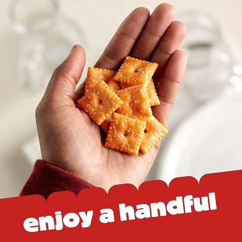 Cheez-It Cheese Crackers, Baked Snack Crackers, Lunch Snacks, Original (40 Packs) in Kuwait