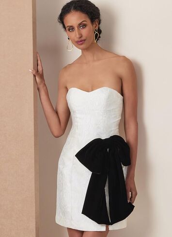 Vogue V2133U5 Misses' Oversized Cape and Fitted Dress Sewing Pattern Packet, Design Code V2133, Sizes 16-18-20-22-24 in Saudi Arabia
