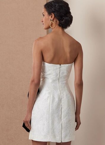 Vogue V2133U5 Misses' Oversized Cape and Fitted Dress Sewing Pattern Packet, Design Code V2133, Sizes 16-18-20-22-24 in Saudi Arabia