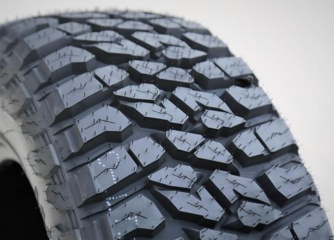 مجموعة من 4 (أربعة) إطارات Landspider Wildtraxx M/T Mud للطرق الوعرة الخفيفة للشاحنات الخفيفة - 33X12.50R18LT 33X12.50X18 33X12.50-18 118Q نطاق التحميل E LRE 10 طبقات RBL بأحرف سوداء مرتفعة in Kuwait