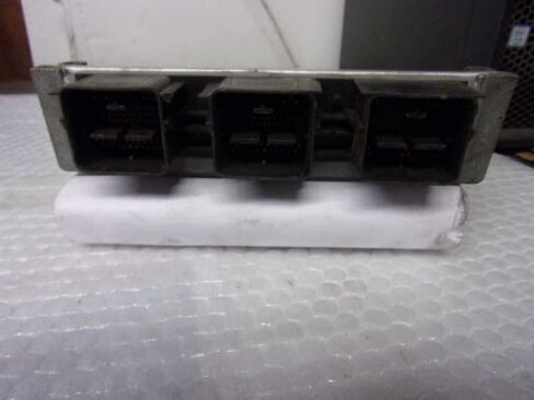 Engine ECM Control Module Fits 05-06 Five Hundred 5G1A12A650APB 5G1A-12A650-APB in Kuwait