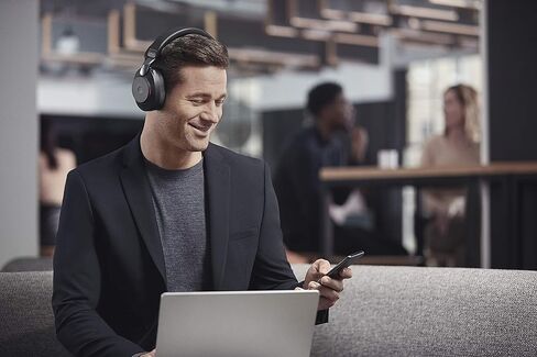 جابرا Evolve2 85 سماعة رأس لاسلكية USB ستيريو MS، بلوتوث دونجل، متوافقة مع Zoom، Webex، Skype، الهواتف الذكية، الأجهزة اللوحية، PC/MAC، 28599-999-999 (أسود)، تتضمن خطة دعم Global Teck Gold in Kuwait