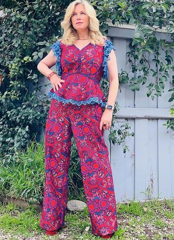 Know Me ME2092Y5 Misses' Peplum Top and Floor Length Pants Sewing Pattern Packet by Lynn Brannelly, Design Code ME2092, Sizes 18-20-22-24-26 in Saudi Arabia