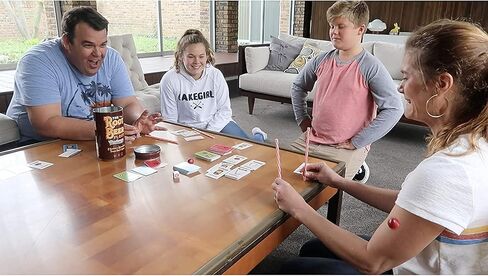Root Beer Float Challenge by Gray Matters Games - Creative Family Game Night Fun for 2-8 Players, Ages 8+ in Saudi Arabia