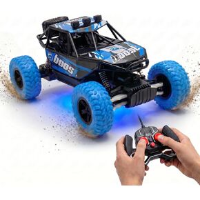 سيارة RC بمقياس 1:20 مع أضواء وامضة زرقاء وحمراء، شاحنة تحكم عن بعد صديقة للمبتدئين، 4 قنوات 2.4 جيجا هرتز، بطاريتان قابلتان لإعادة الشحن، شحن USB - هدية زرقاء رائعة in Kuwait
