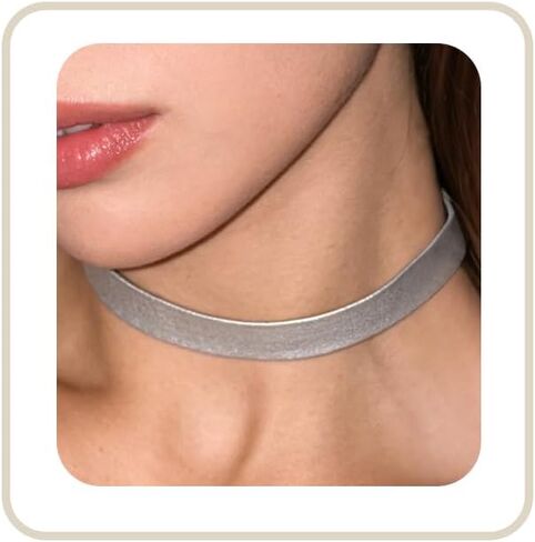 Leather Choker for Women Gothic Choker Necklace Adjustable Leathe Necklace Fashion Punk Jewelry Retro Simple Style Minimalist Goth 90s Layering Collar in Saudi Arabia
