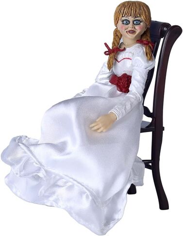 NECA The Conjuring Universe Annabelle - مجسم عمل بمقياس 7 بوصات in Kuwait