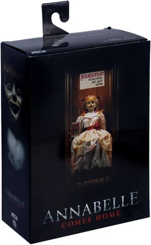 NECA The Conjuring Universe Annabelle - مجسم عمل بمقياس 7 بوصات in Kuwait