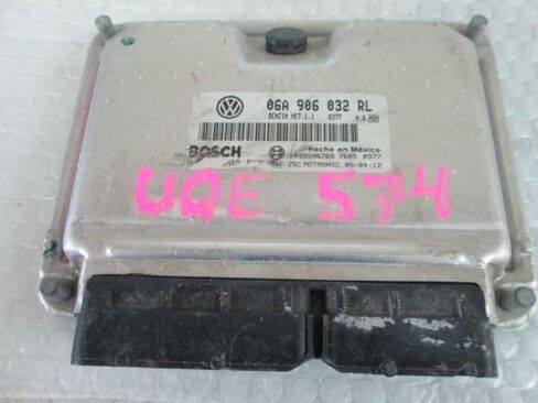 Engine ECM Control Module 2.0L Fits 2005 05 Beetle 06A 906 032 RL 06A906032RL in Kuwait