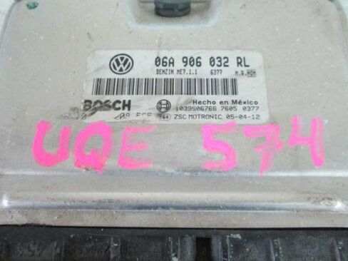Engine ECM Control Module 2.0L Fits 2005 05 Beetle 06A 906 032 RL 06A906032RL in Kuwait