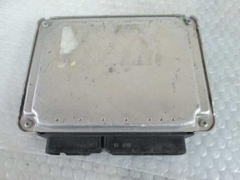 Engine ECM Control Module 2.0L Fits 2005 05 Beetle 06A 906 032 RL 06A906032RL in Kuwait
