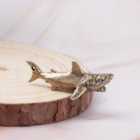 4Pcs Durable Unique Vintage Brass Shark Figurine Miniature Decor for Home Desk Adorable Keychain Pendant Ornament in Kuwait